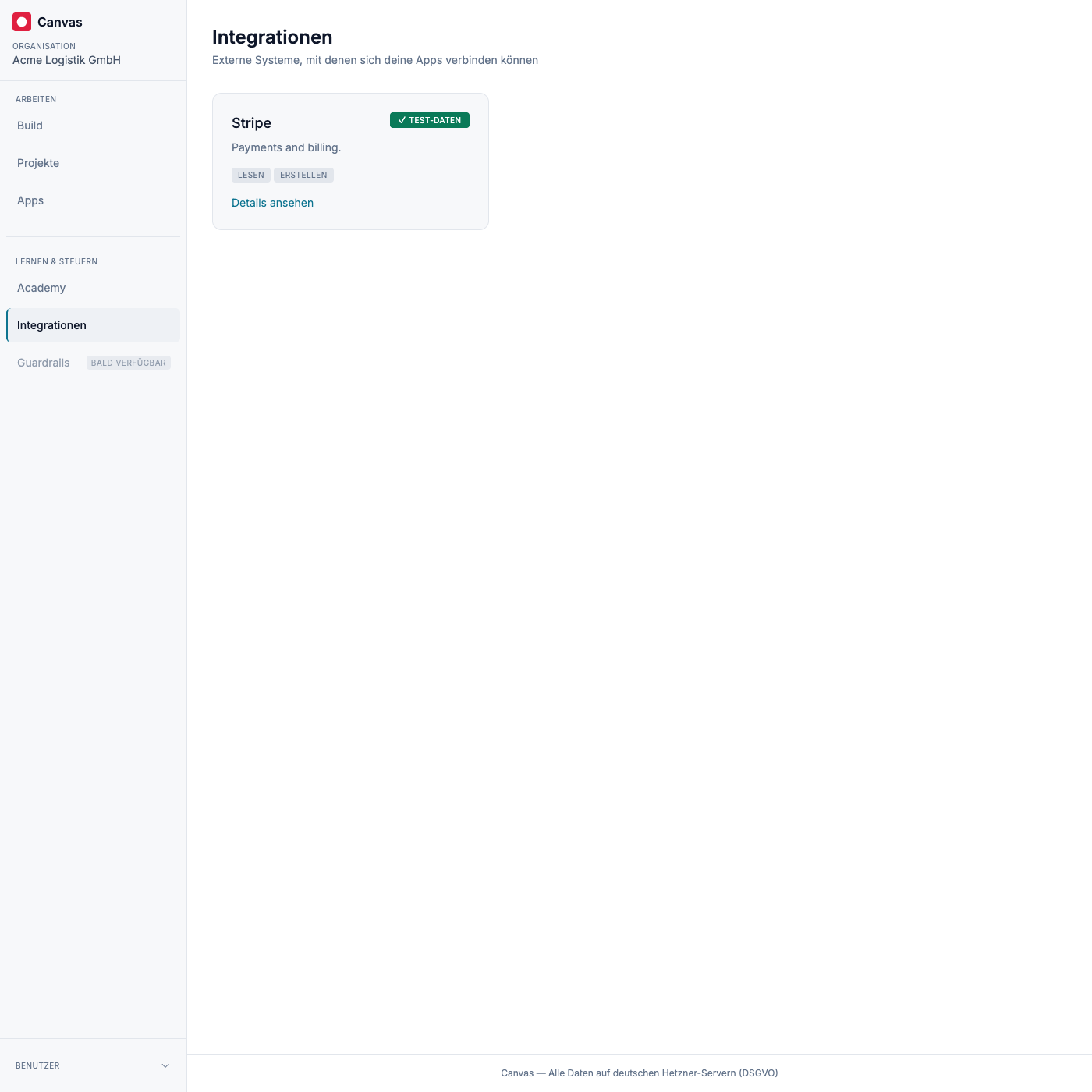 Der Builder-Katalog: sichtbare Integrationen mit ihren erlaubten Operationen und dem Daten-Badge, Werte werden nie gezeigt.
